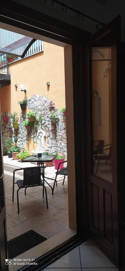 Come A Casa Syracuse Exterior foto