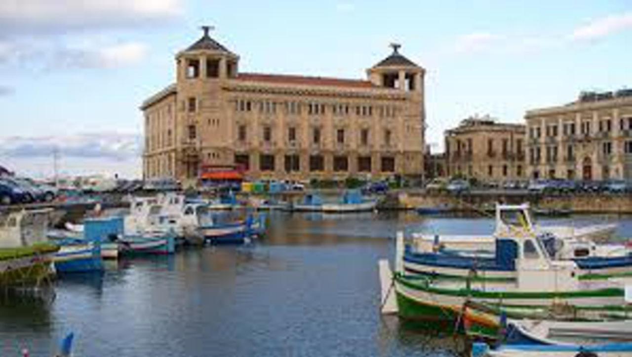 Come A Casa Syracuse Exterior foto
